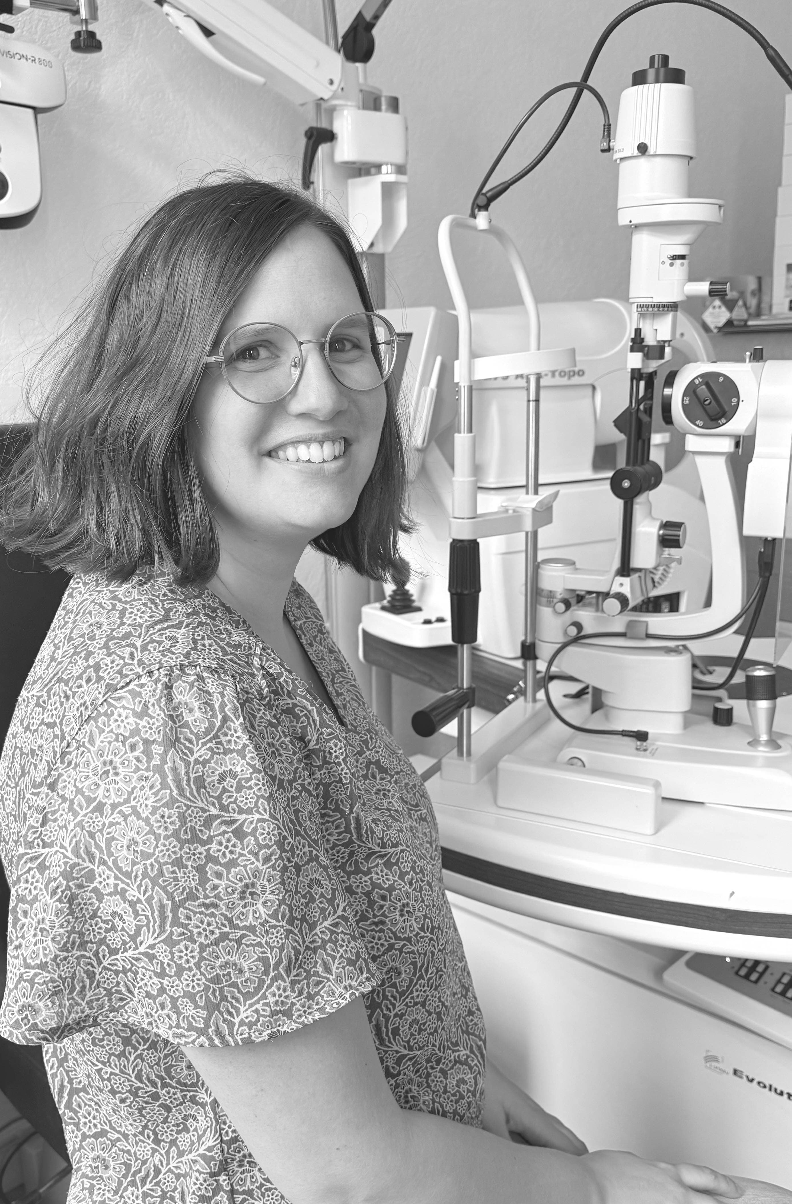 Claire LECOCQ — Opticienne — Contactologie chez Demonchaux Opticiens